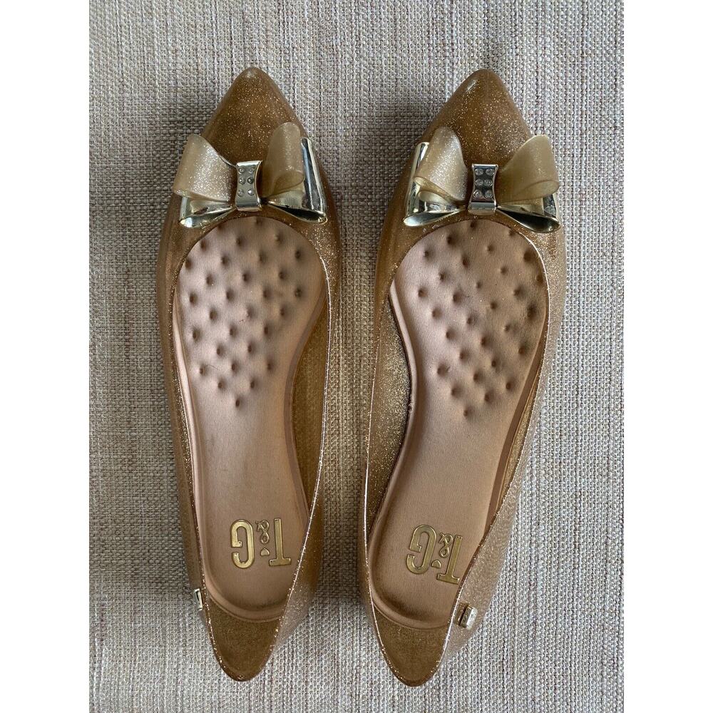 T & G Cute and super comfortable! Brazilian's shoes 10/11